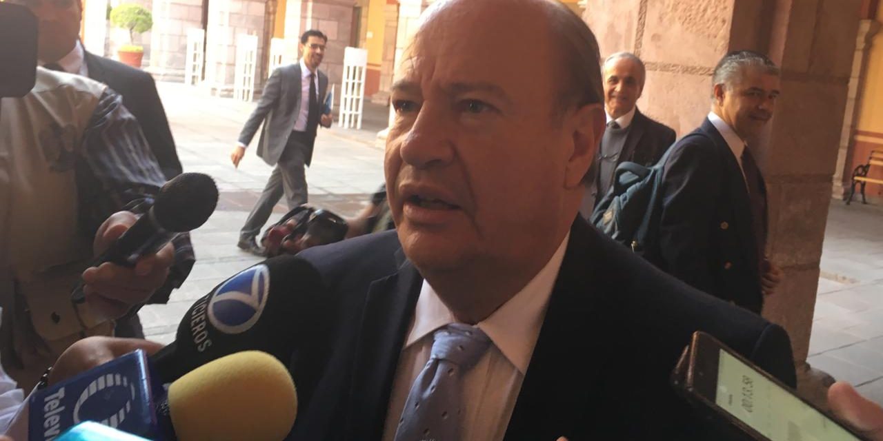 Reconoce UASLP que desaparecer cuotas significa un “retraso”.