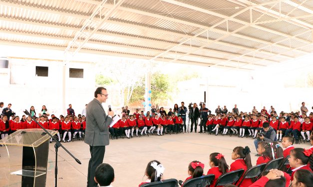 Entrega Nava techado de escuela en Tierra Blanca