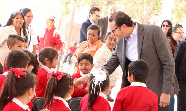 Entrega Nava techado de escuela en Tierra Blanca