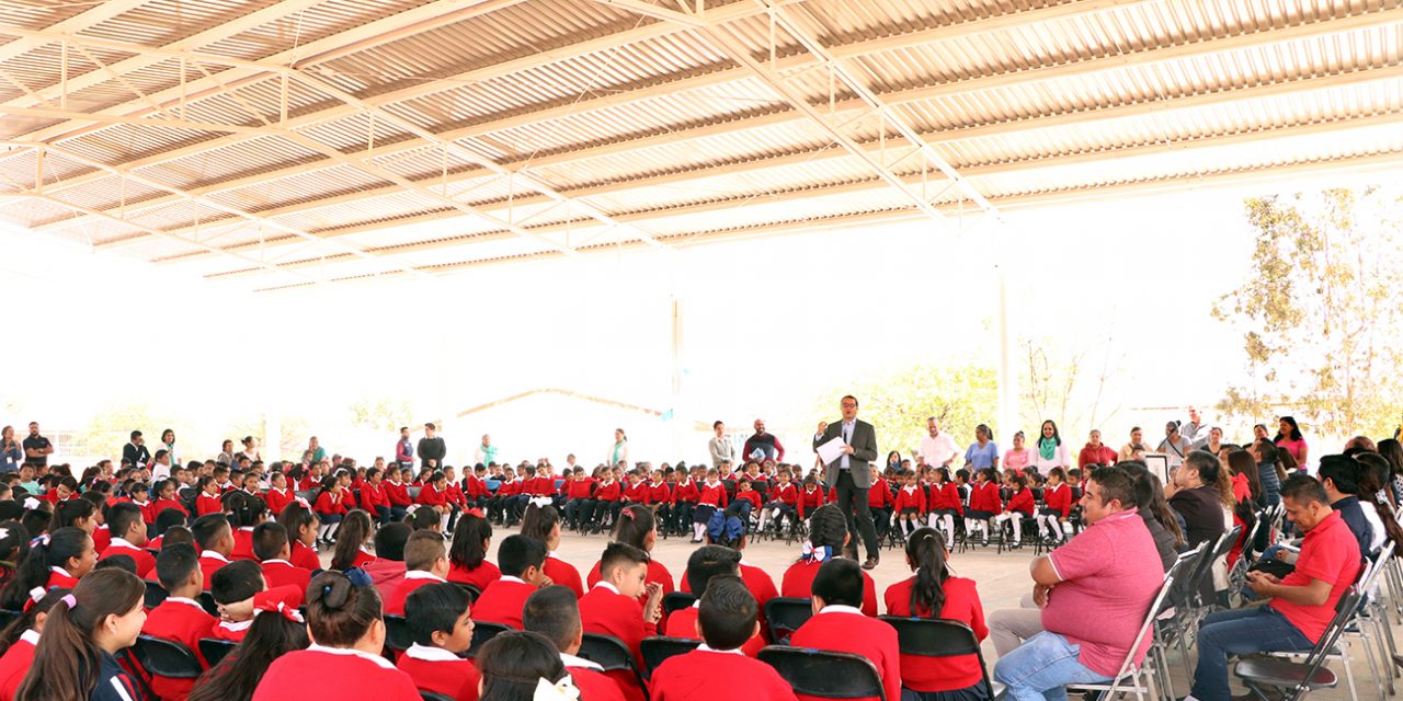 Entrega Nava techado de escuela en Tierra Blanca