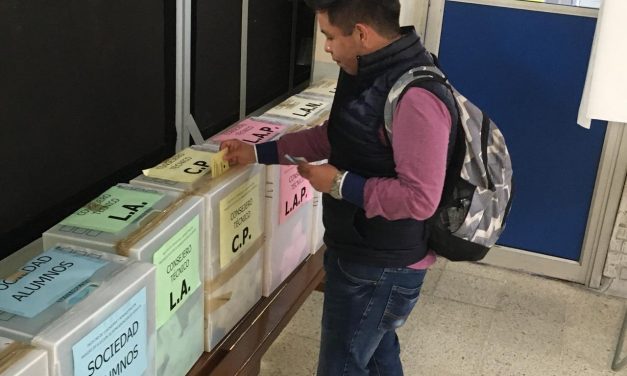 Sin incidentes avanza elección en la UASLP.