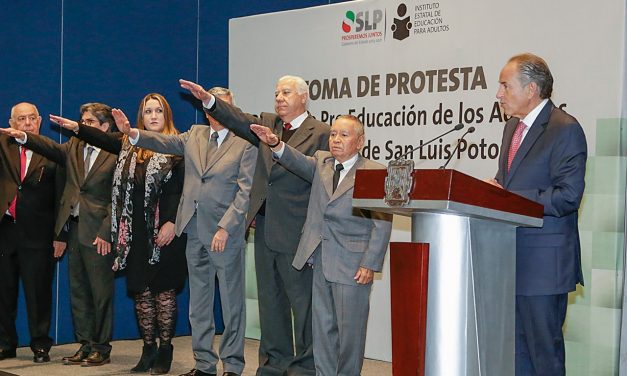 Buscan autoridades abatir rezago educativo.