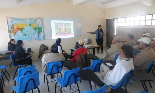 Realizan taller de sensibilización de violencia de género en el penal de La Pila.