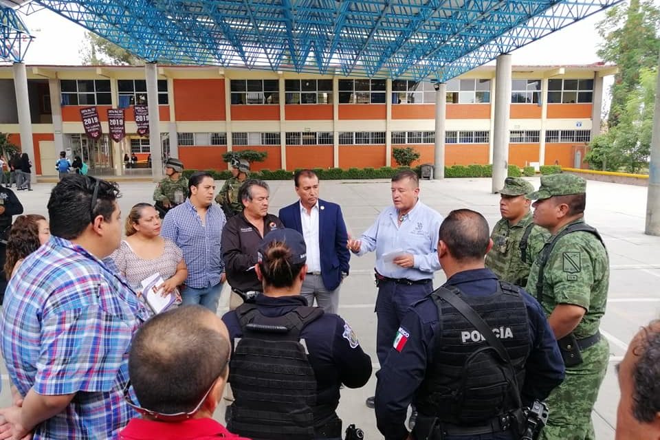 Refuerza Soledad seguridad en centros escolares.