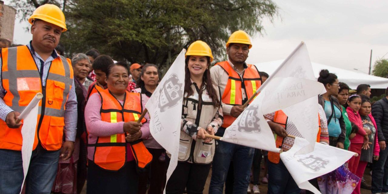 Obras de infraestructura en Villa de Reyes inician en comunidades.