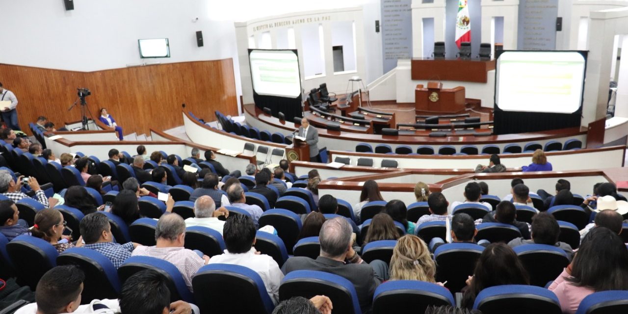 Asesoran a ayuntamientos en conformación de sus leyes de ingresos para evitar errores.
