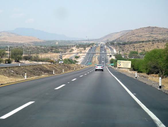 Piden reforzar los operativos de seguridad en la carretera federal 57 ante robos.