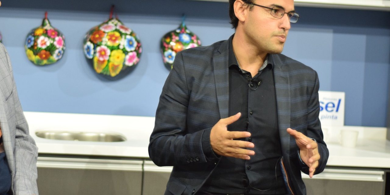 El tabaquismo debe atacarse de manera profesional para erradicarlo, señala especialista.