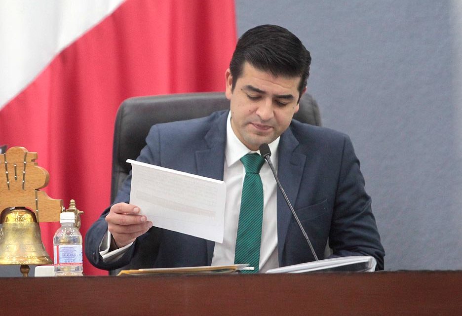 Hay crisis en el sector salud, asegura diputado Ricardo Villarreal.