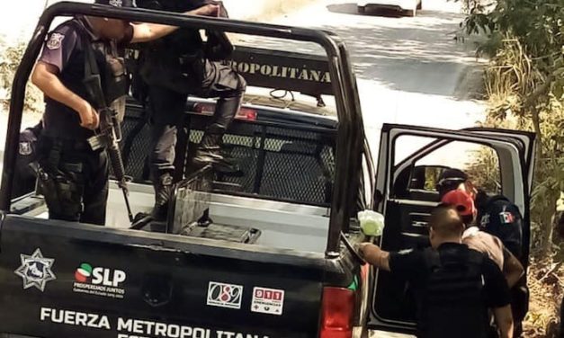 Aseguran armas y equipo táctico en Villa Juárez; hay 4 detenidos
