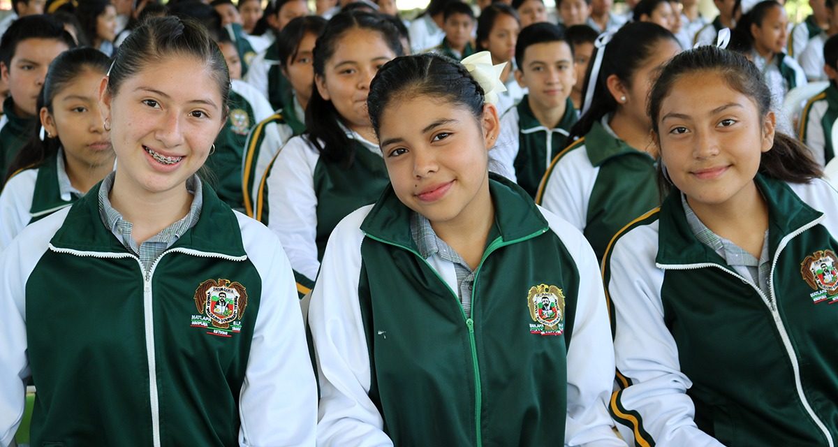 Proyectos de infraestructura carretera benefician al sector educativo: SEGE