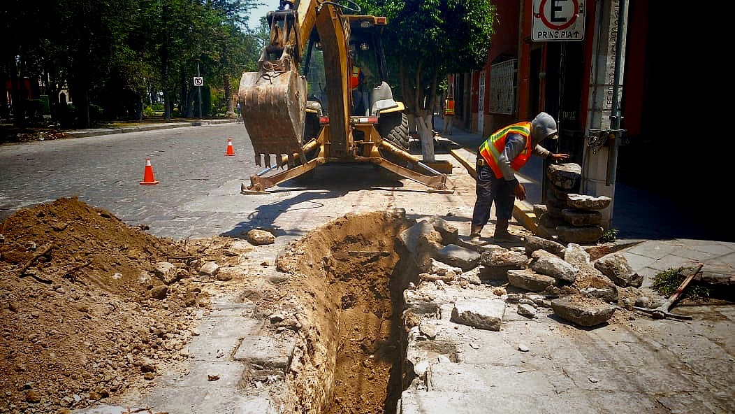 Continua Interapas con obras de rehabilitación de drenaje en la capital