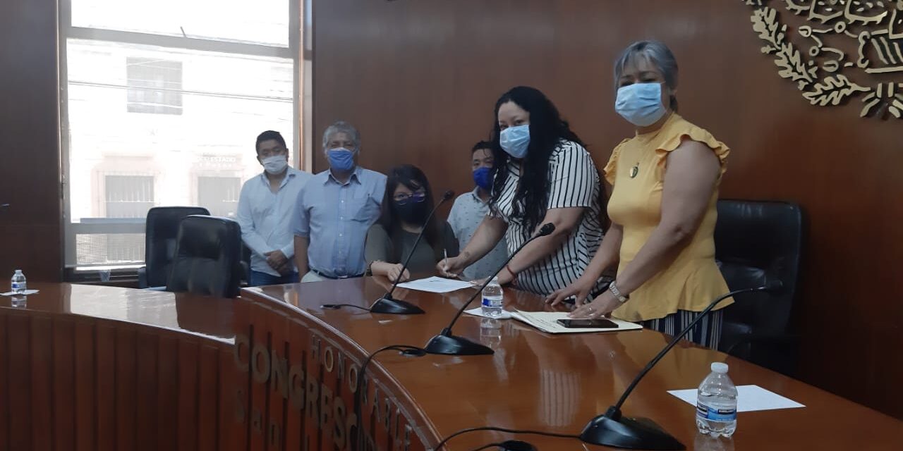 Habitantes de Mexquitic piden apoyo al Congreso para gestionar ante la SCT federal, la ampliación del transporte colectivo.