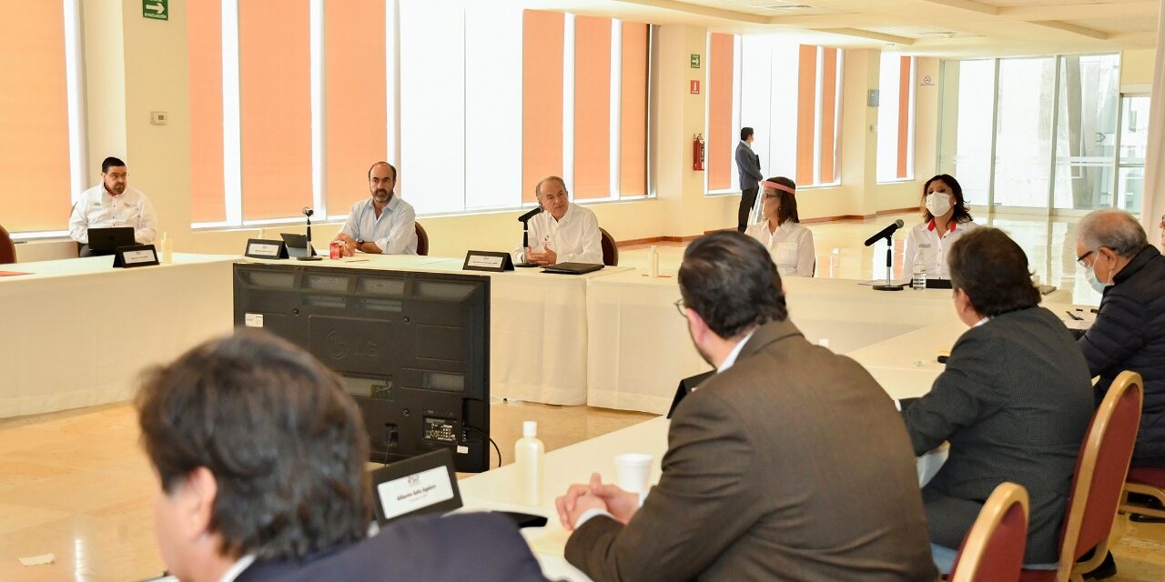 JM Carreras sostiene reunión con presidentes municipales y líderes empresariales.
