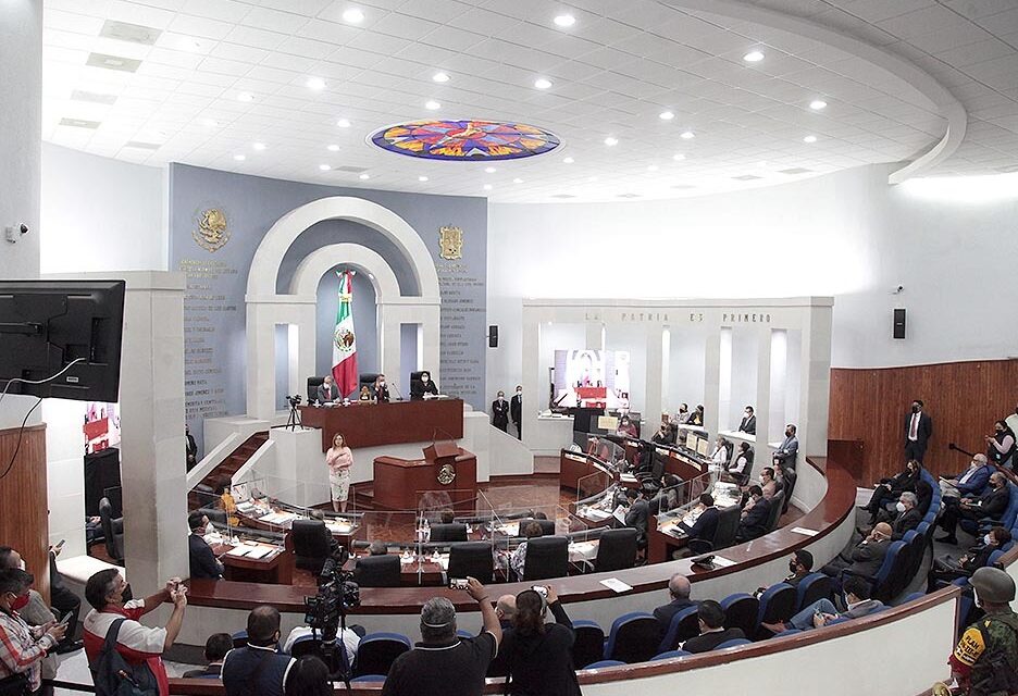 En 2º. Informe de Actividades, asegura Congreso del Estado división de poderes, sin complacencias.